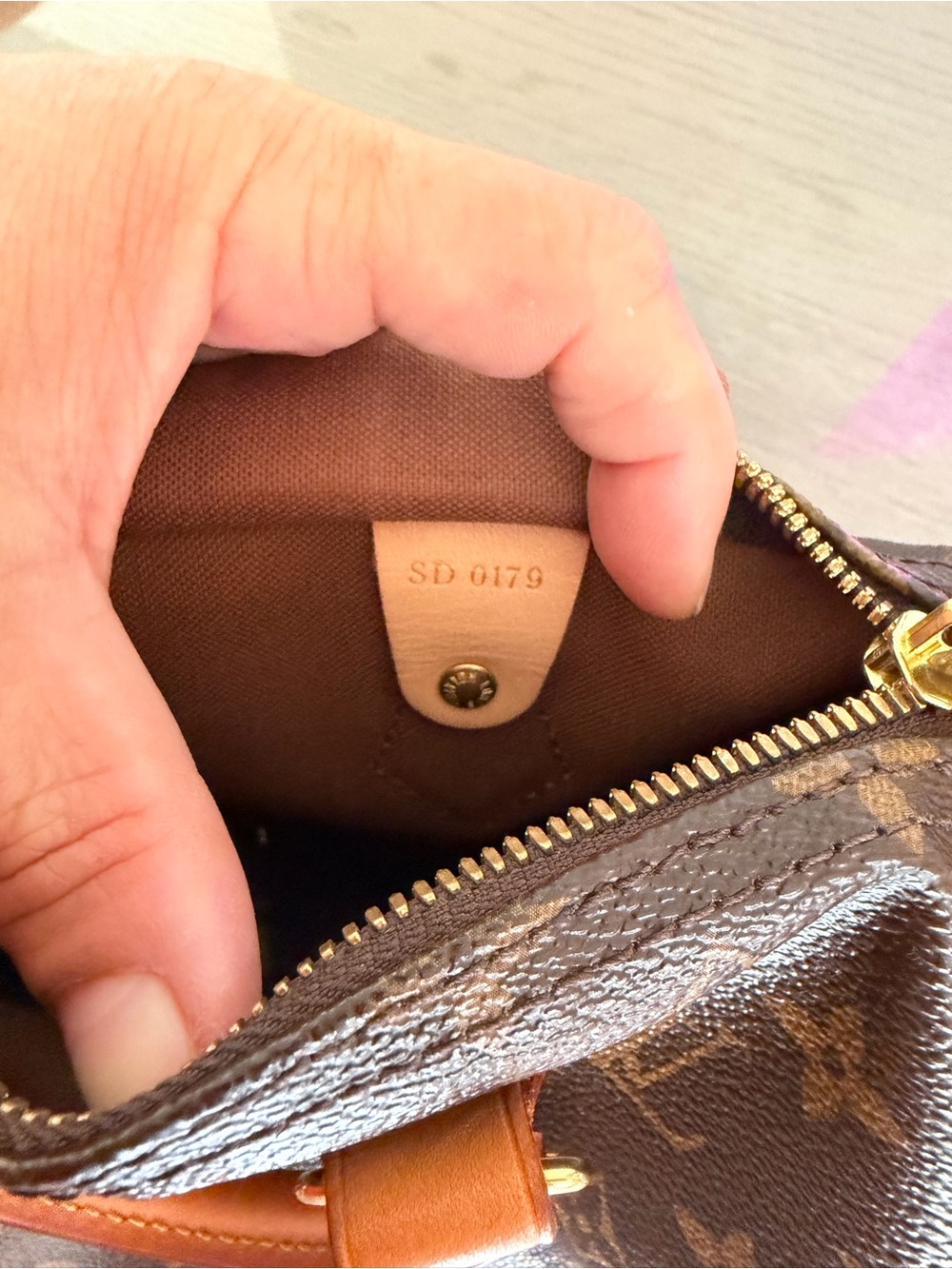 Louis Vuitton Brown Monogram speedy bandouliere 25 - Picture 13 of 13
